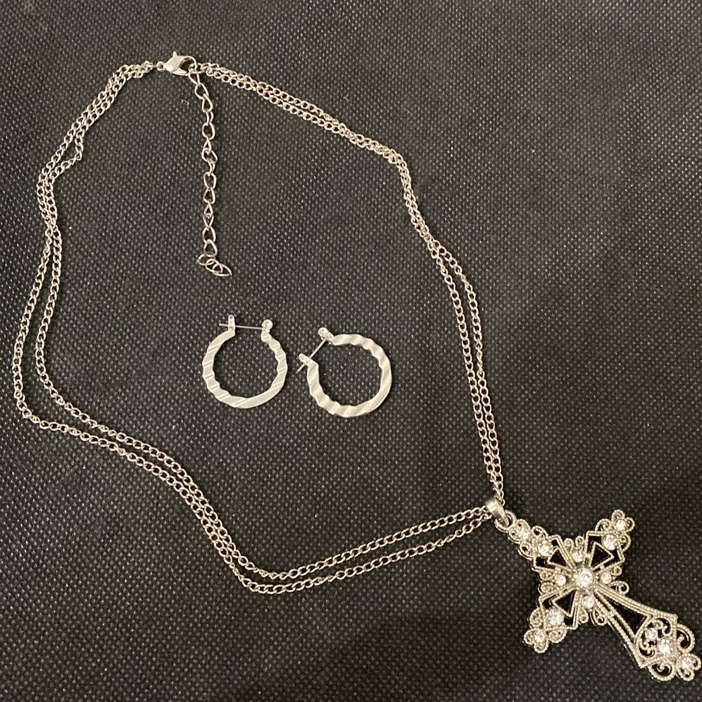 Vintage Silver Double necklace with Cross rhinestones pendant & Silver hoops - Picture 5 of 12